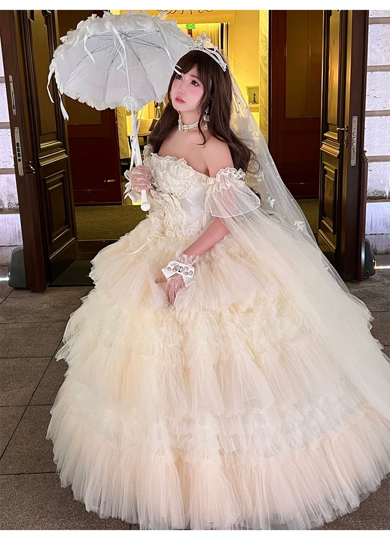 ( Pre Order ) 𝖳𝗁𝖾 𝖫𝗈𝗏𝖾 𝗈𝖿 𝖺 𝖬𝖺𝗂𝖽𝖾𝗇 𝖻𝗒 𝖣𝗂𝖺𝗆𝗈𝗇𝖽 𝖧𝗈𝗇𝖾𝗒