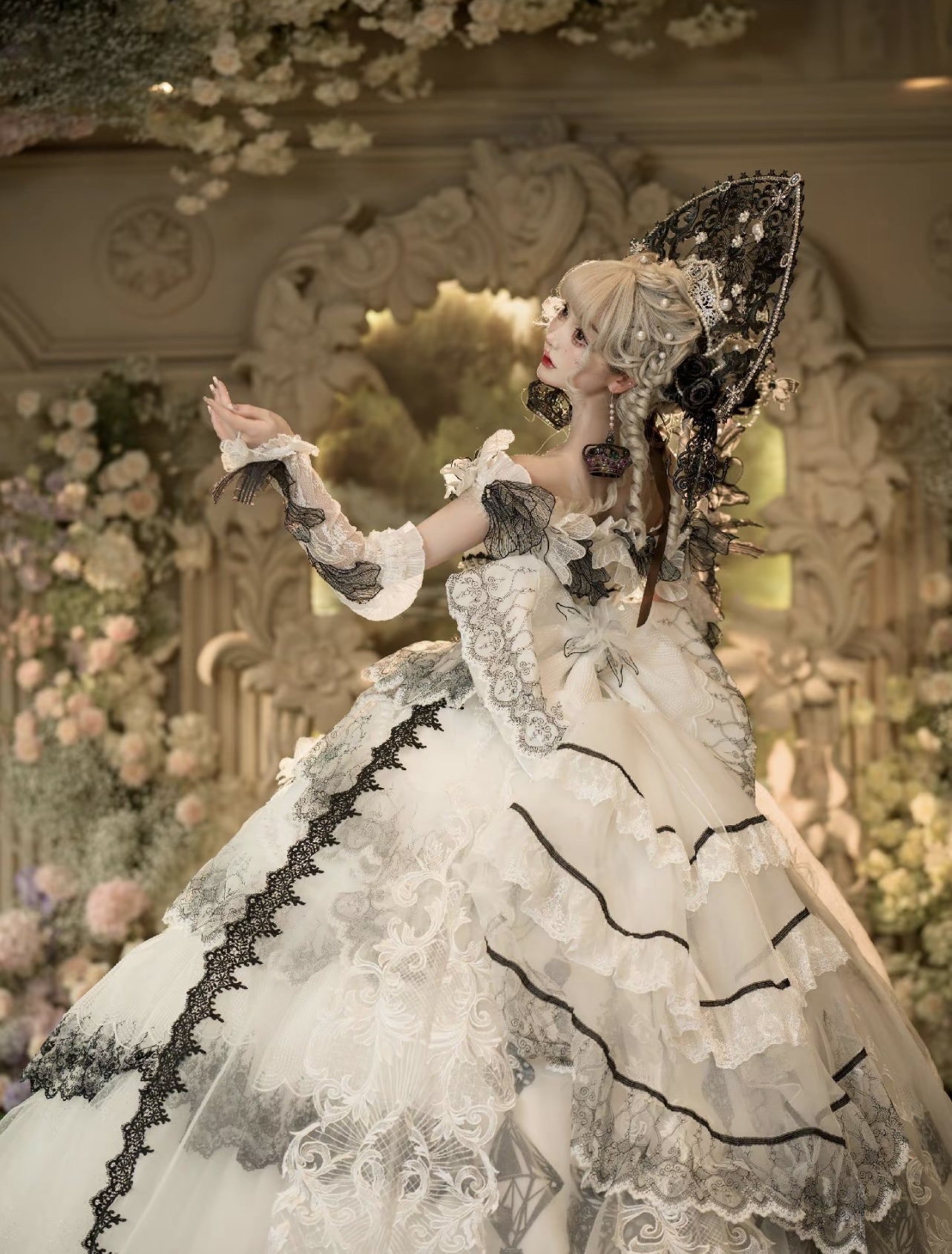 When dreams meet stars and flowers – Human figure illustration by Long Ears And Sharp Ears’ Studio