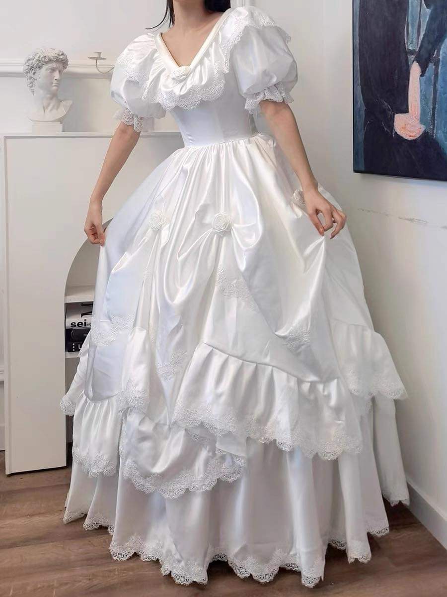 Classic wedding dress 1