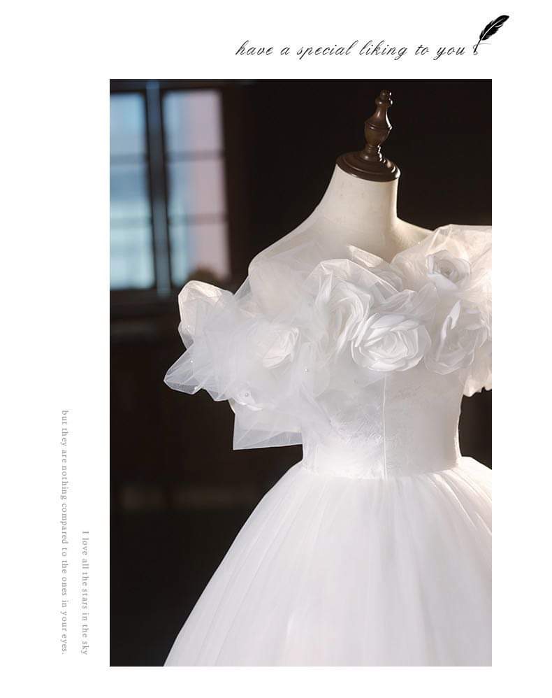 Classic wedding dress 2