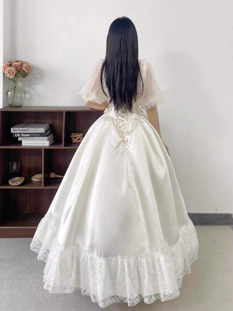 Classic wedding dress 3