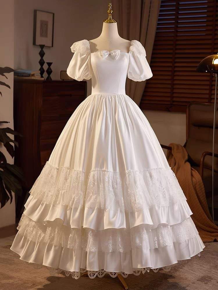 Classic wedding dress 5