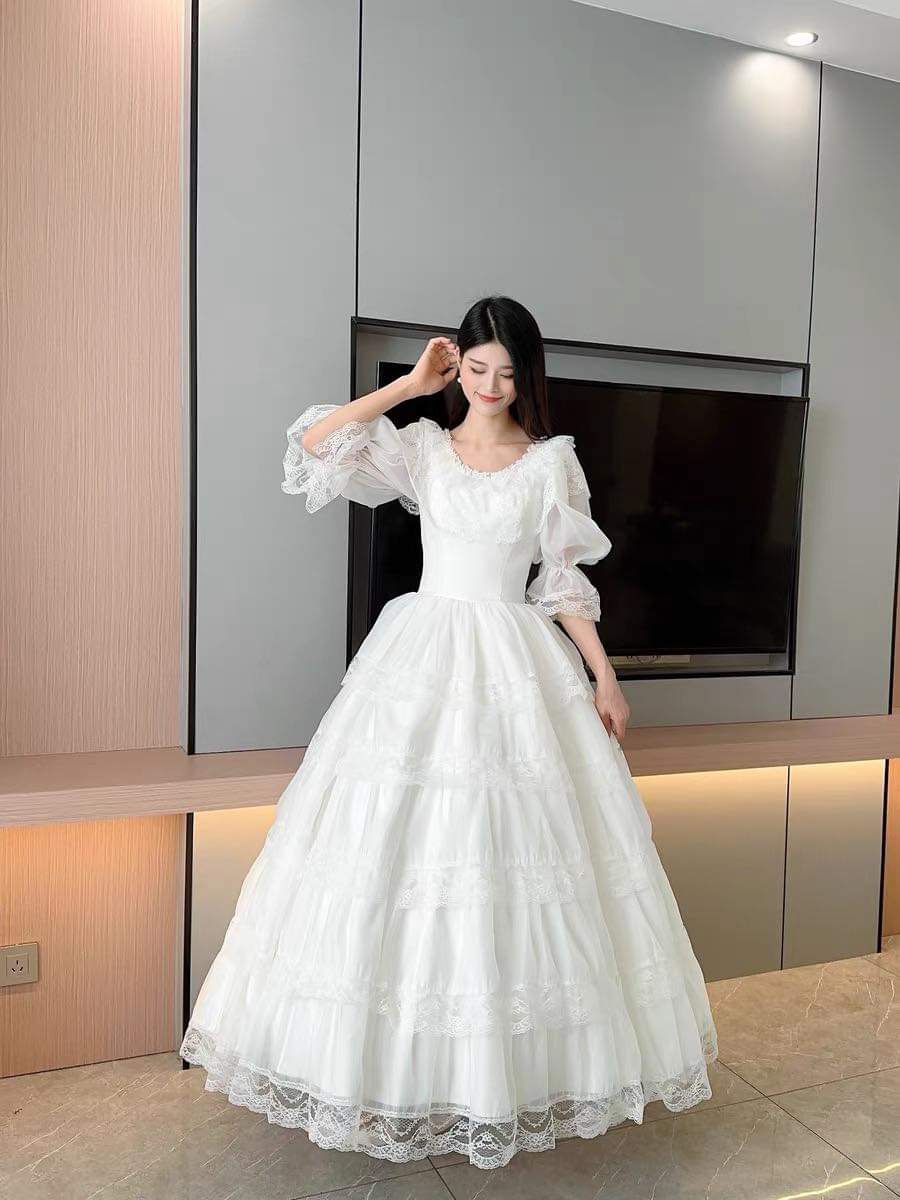 Classic wedding dress 6