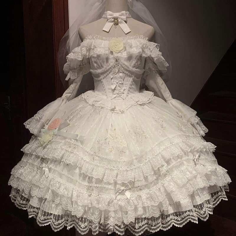 Gentle Floral Wedding X Cat Loli