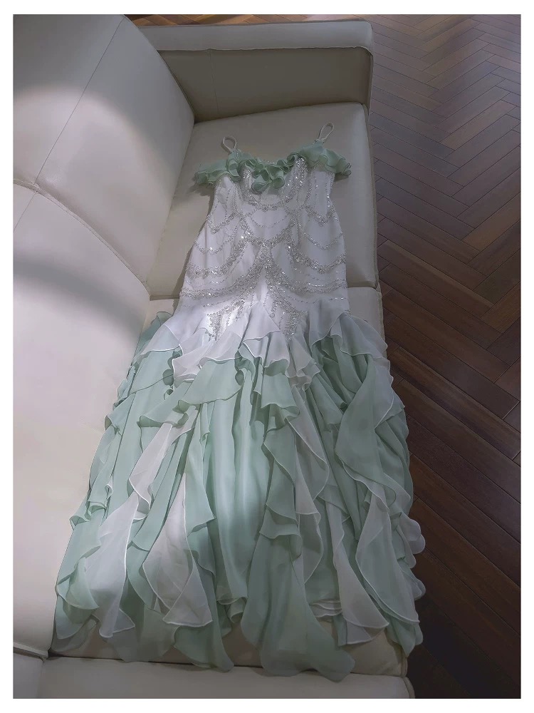 Luxurious fishtail dress LX300