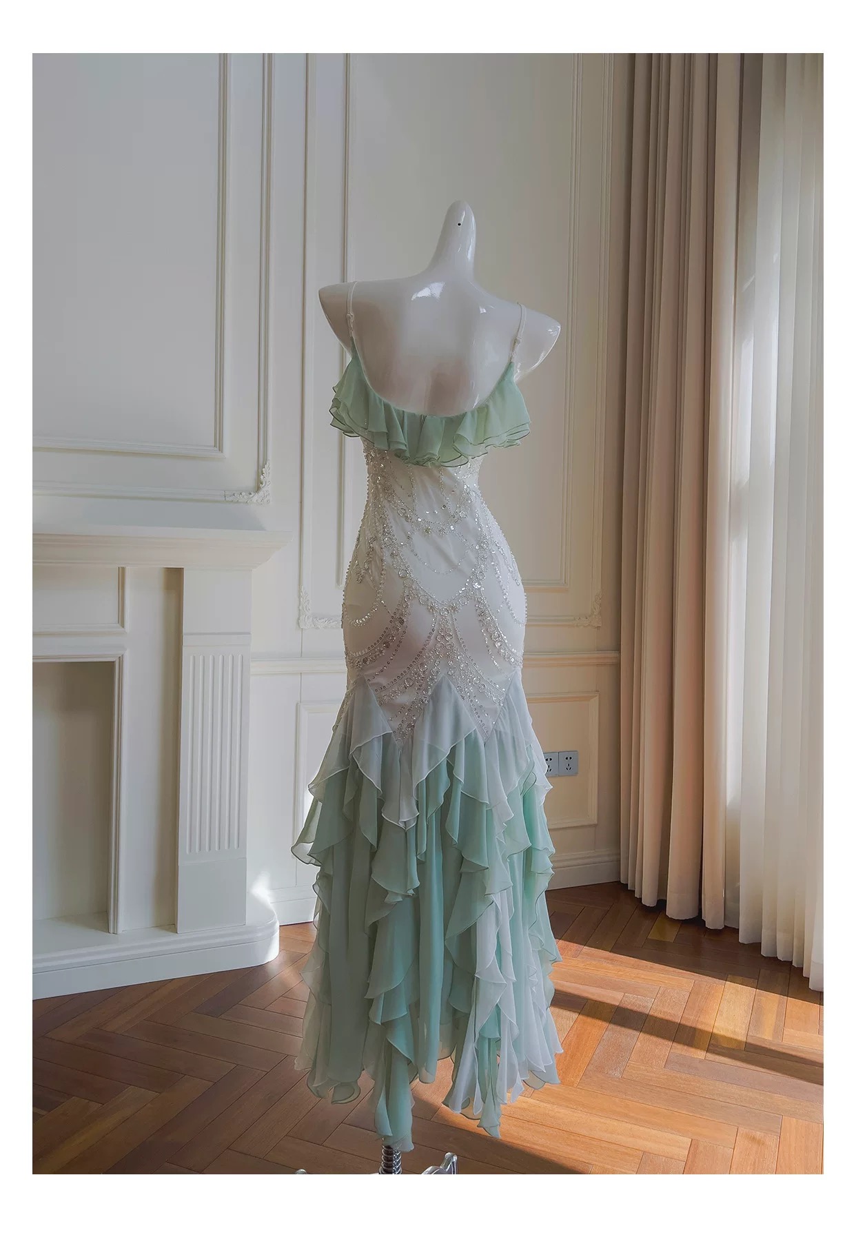 Luxurious fishtail dress LX300