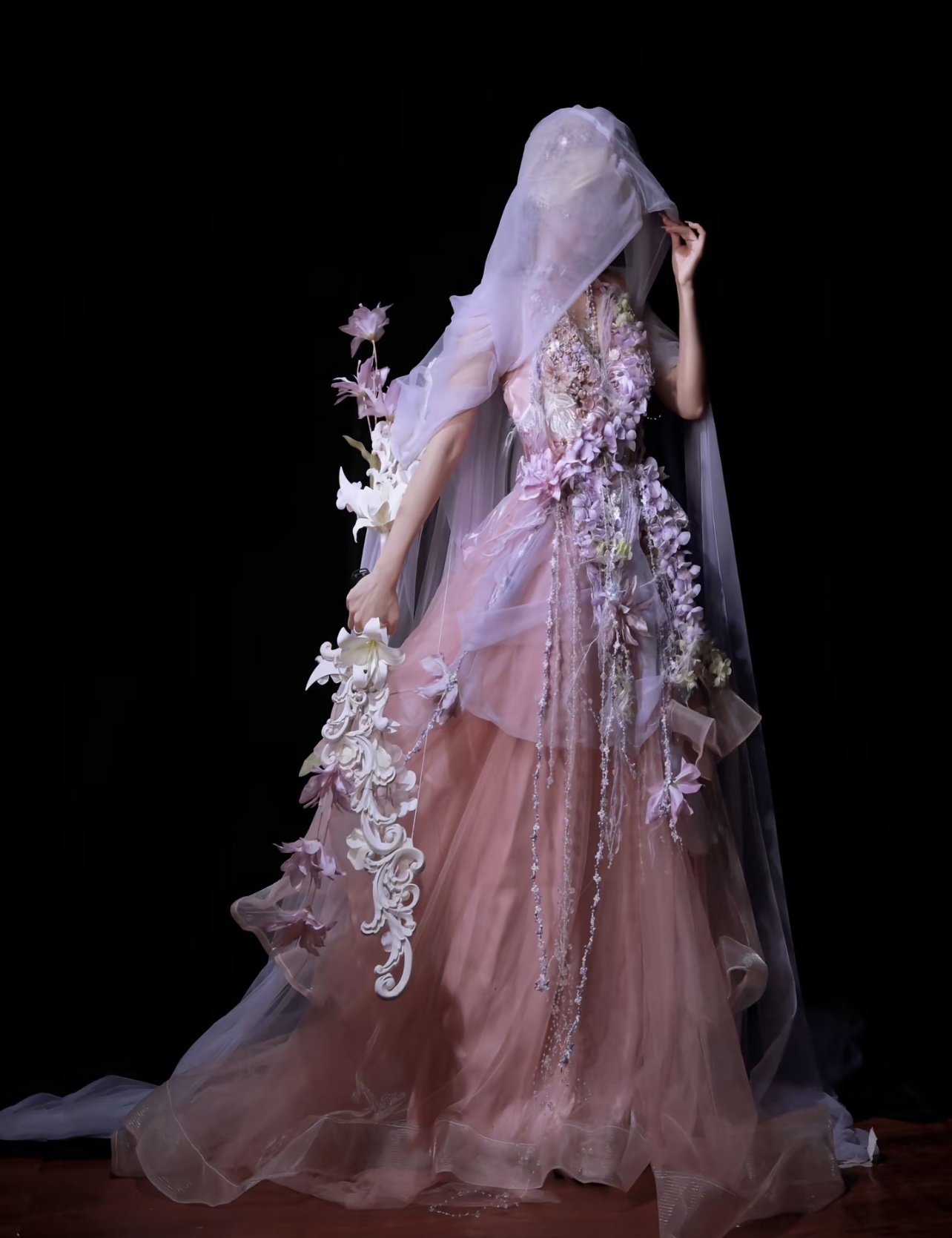 Wisteria Goddess by Three thousand worlds