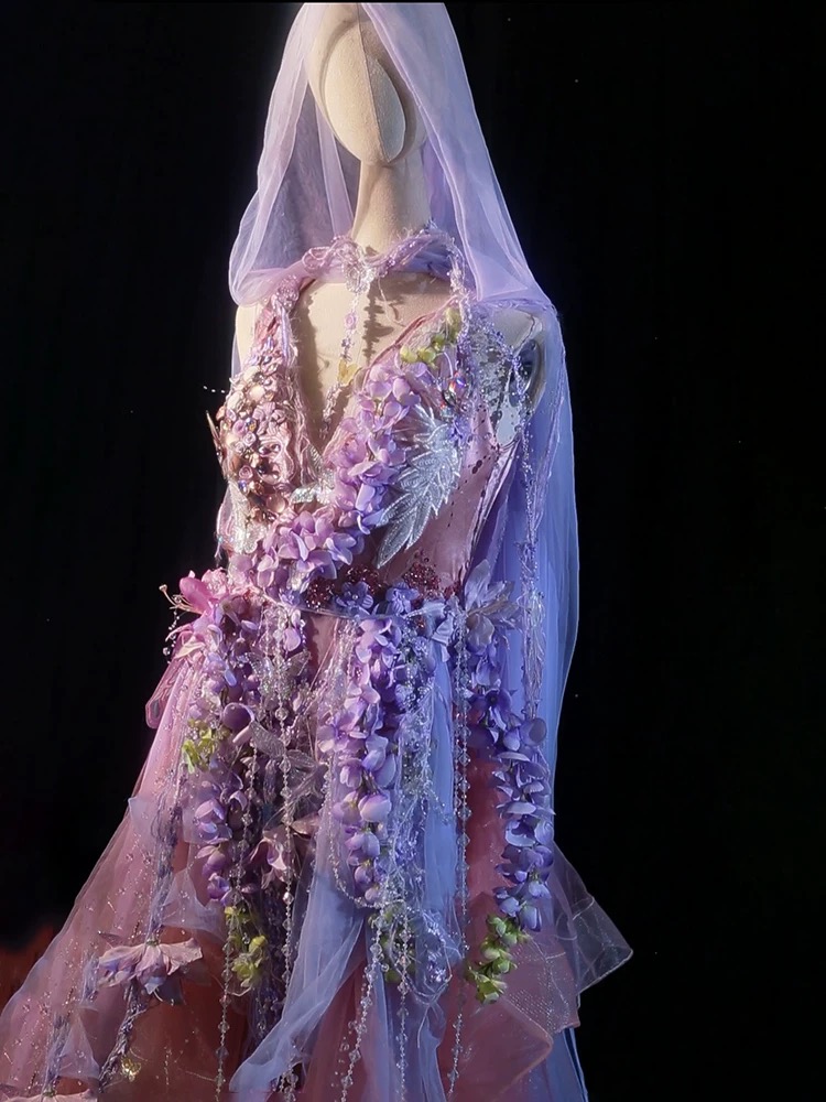 Wisteria Goddess by Three thousand worlds