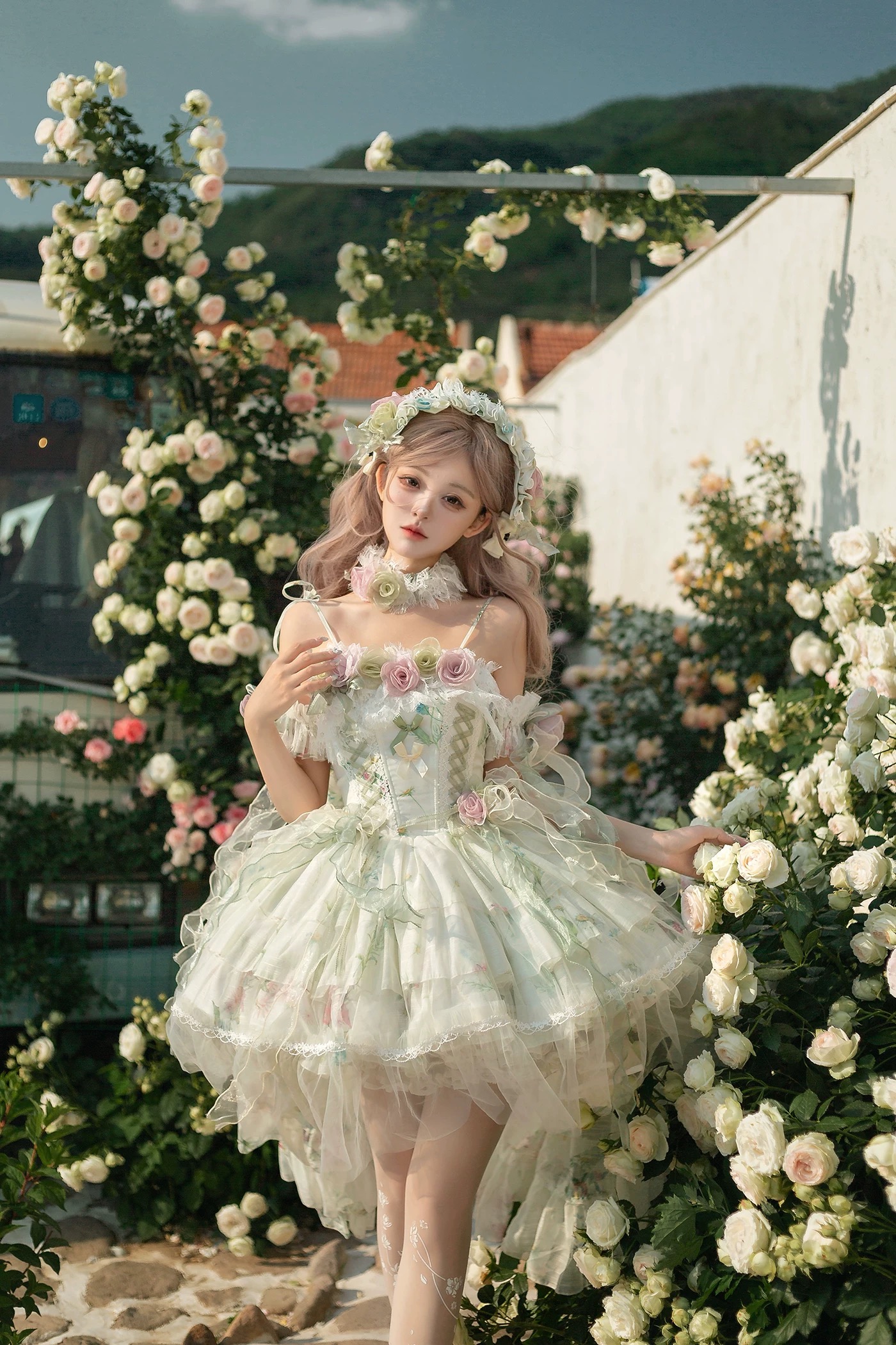 ( Pre Order ) Roses of spring X Xing Wei Mian