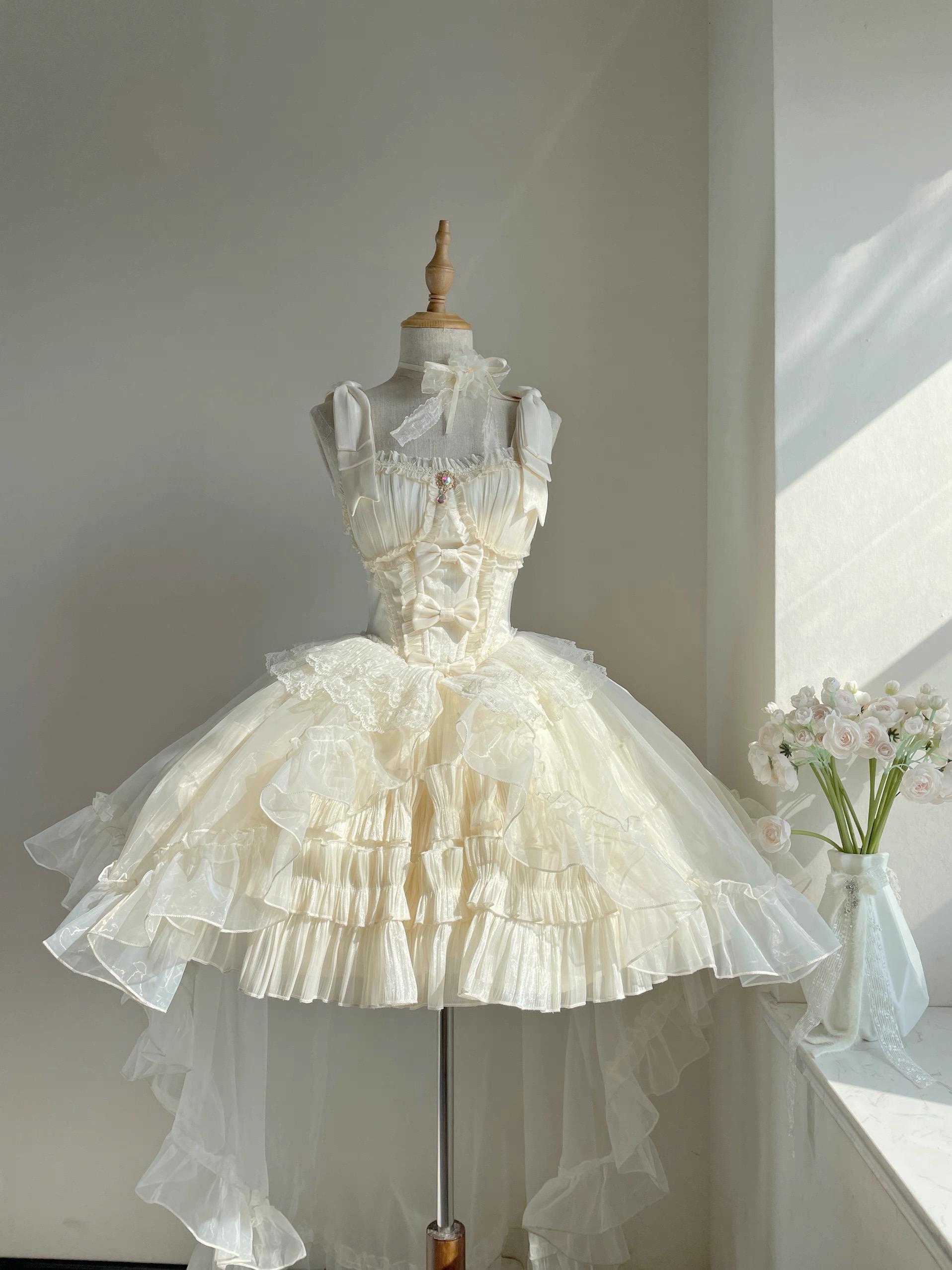 Cream Cake by Yu Sheng