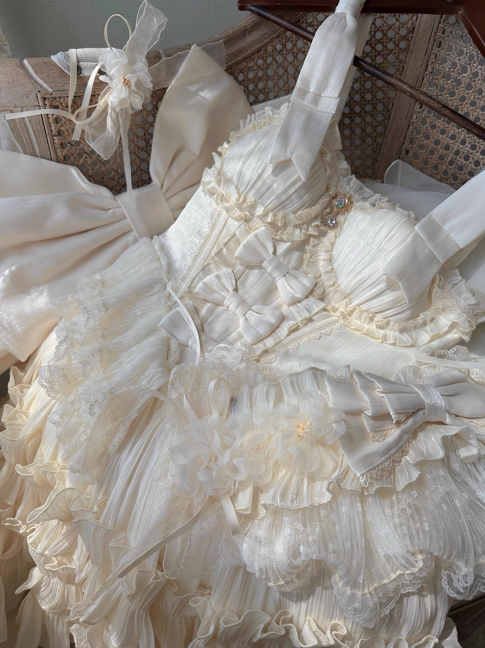 Cream Cake by Yu Sheng