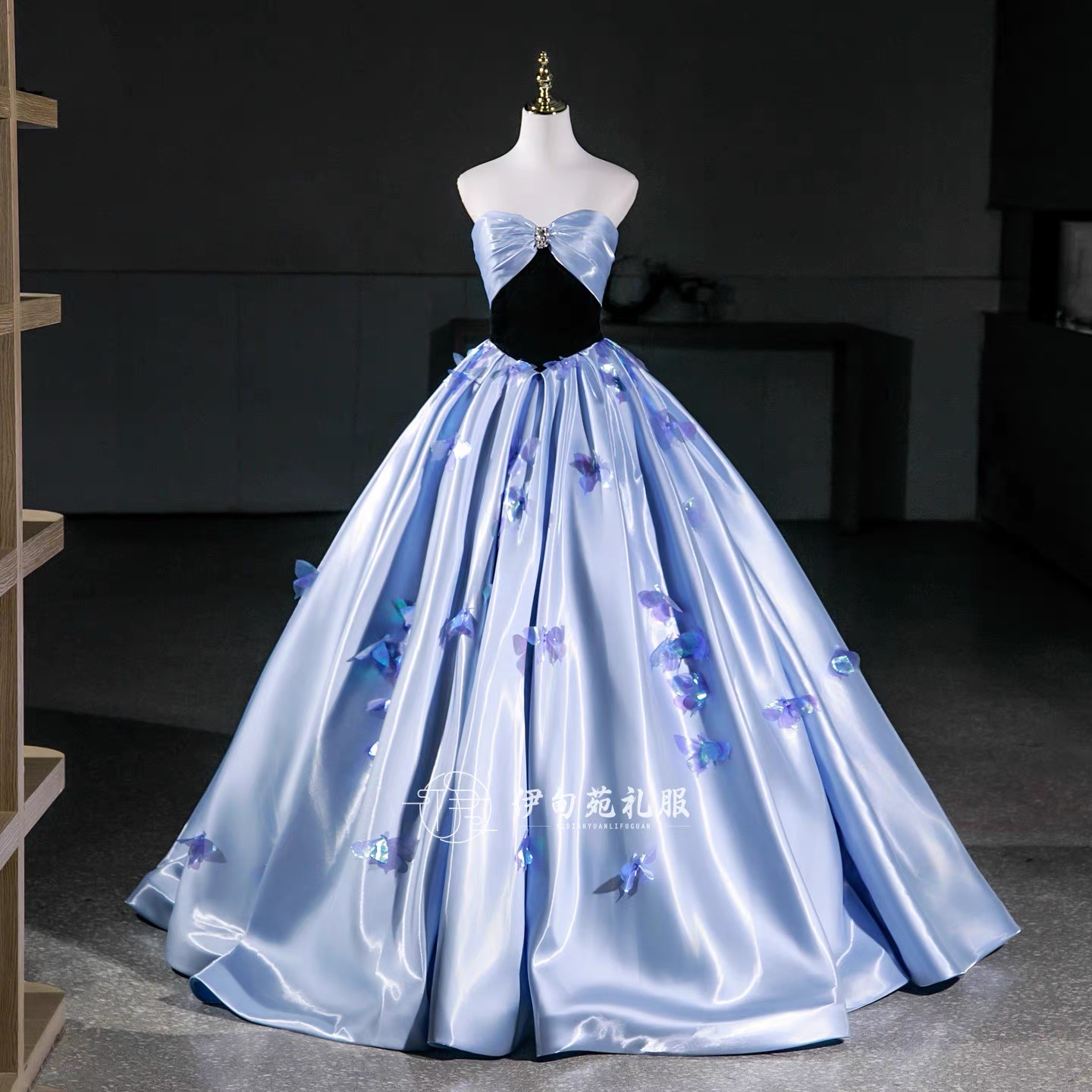 Evening, Prom, Party Dress P945