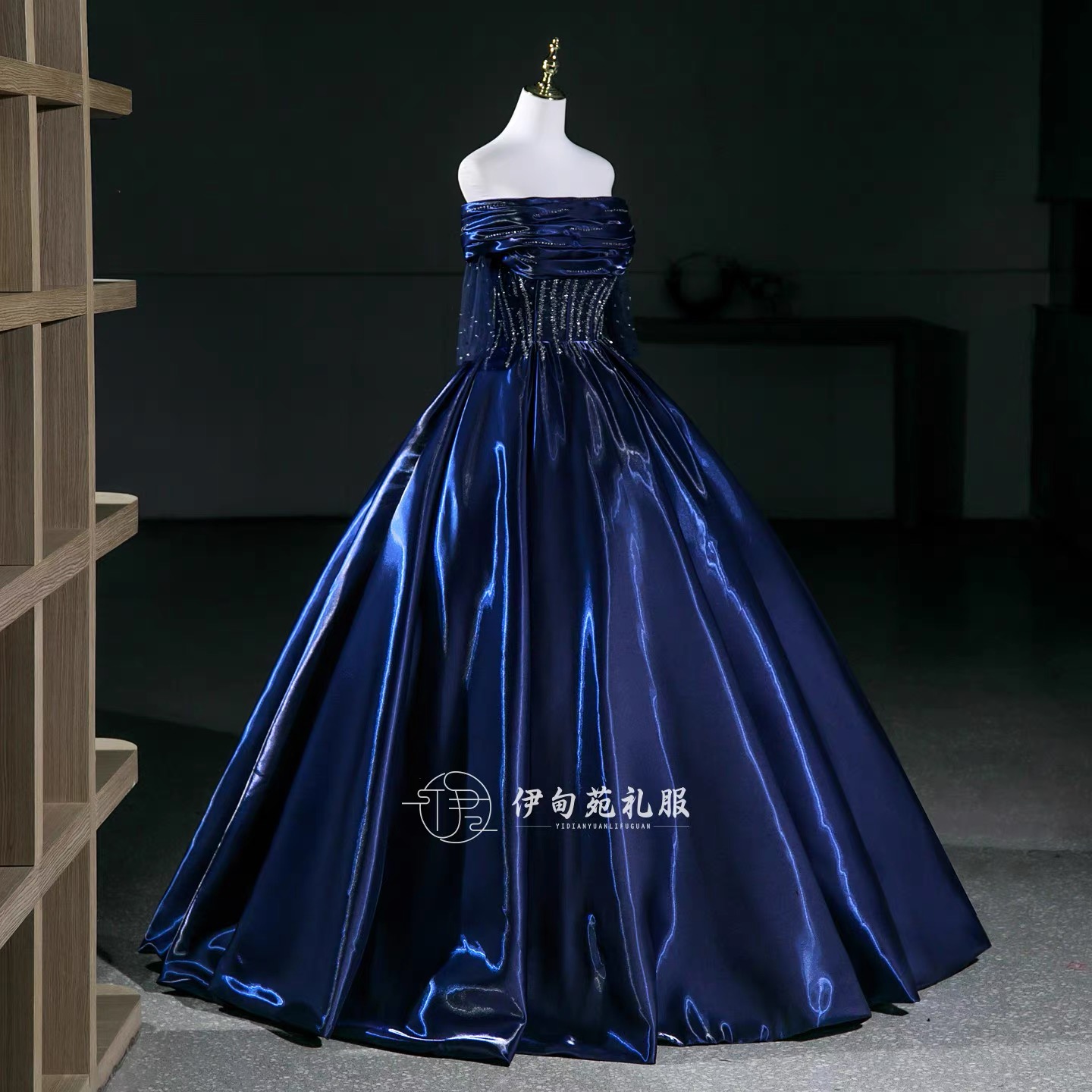 Evening, Prom, Party Dress P960