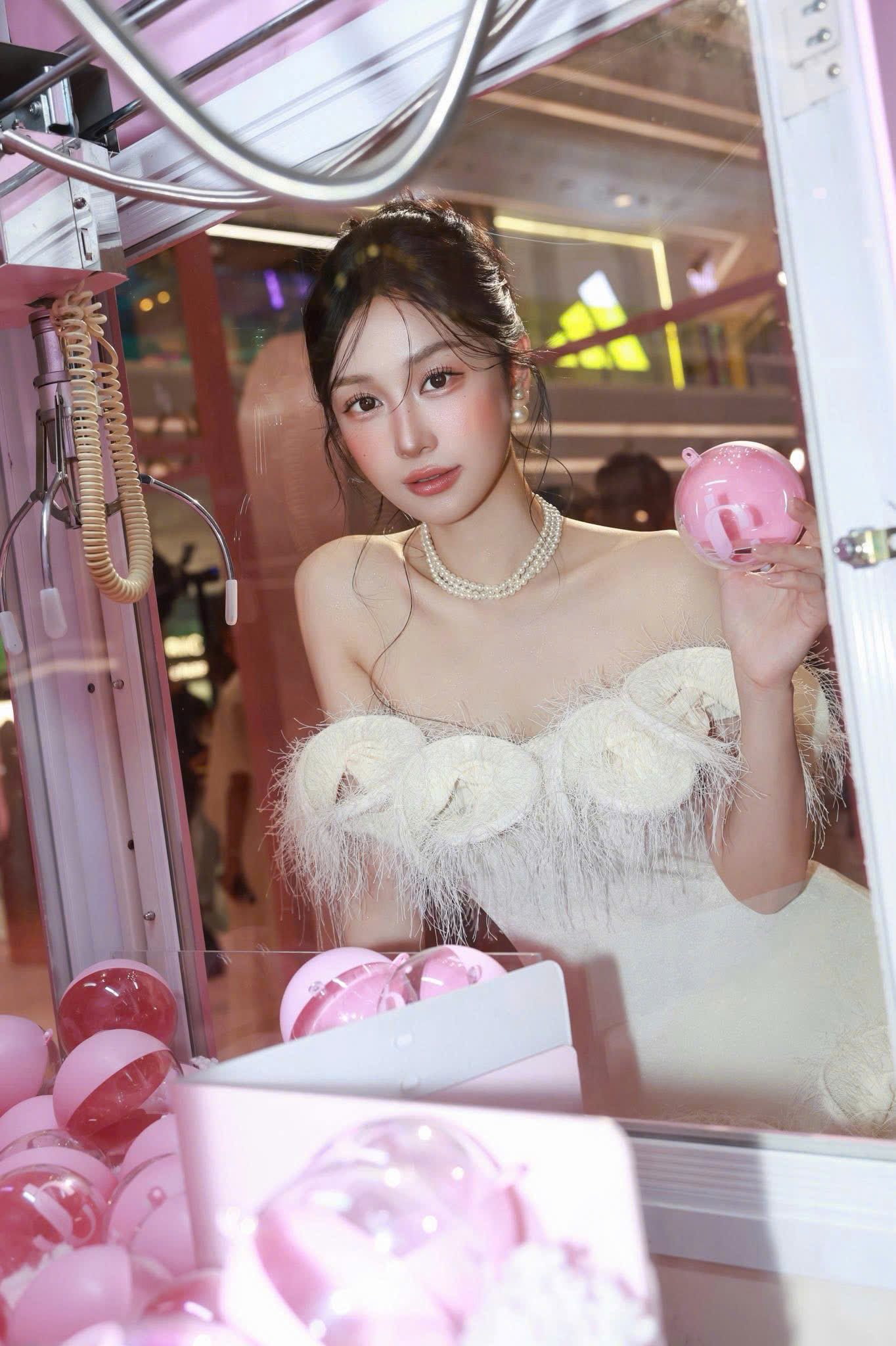 Set áo và chân váy thương hiệu Must Have