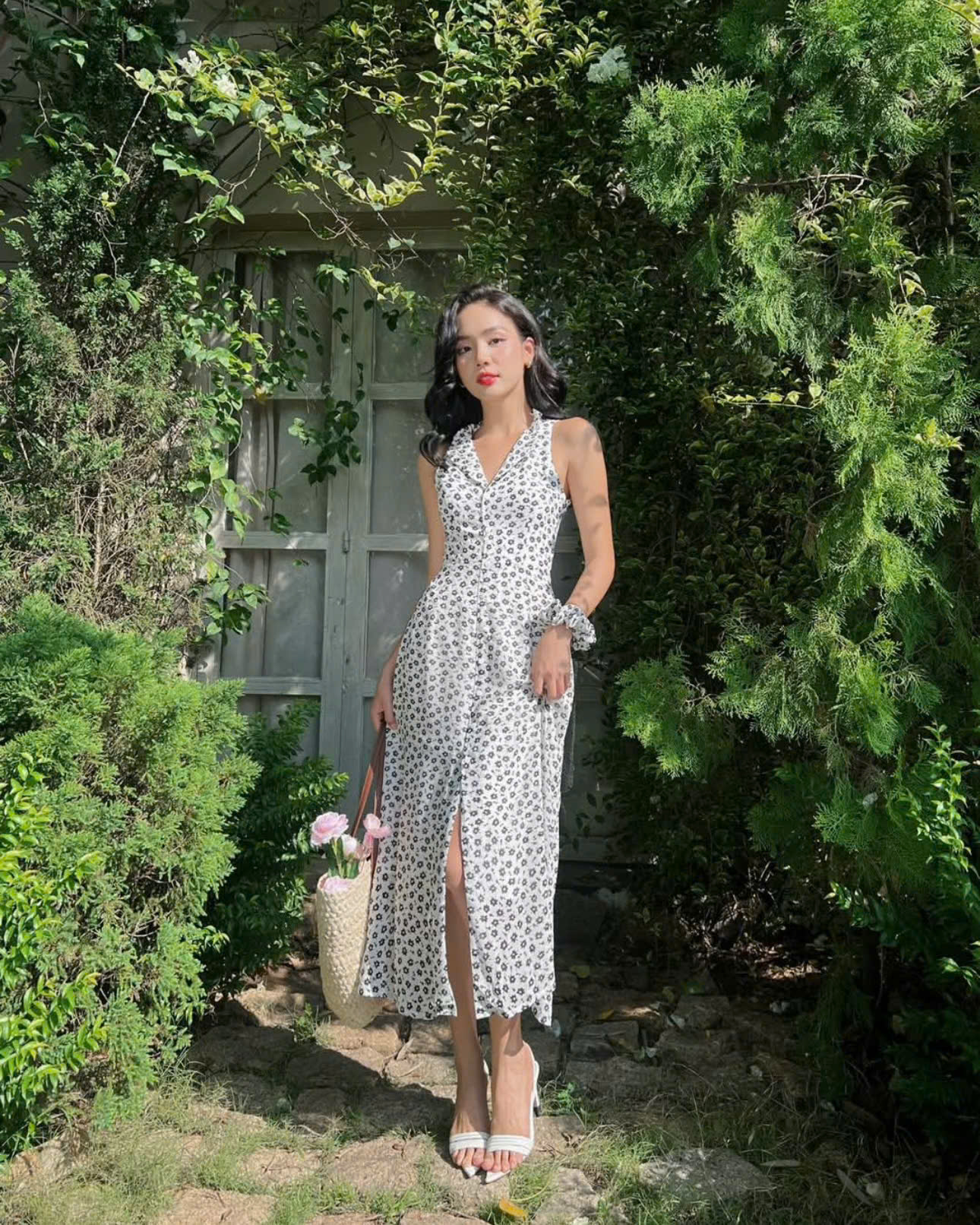 Váy Cổ Yếm Thương Hiệu COLUS