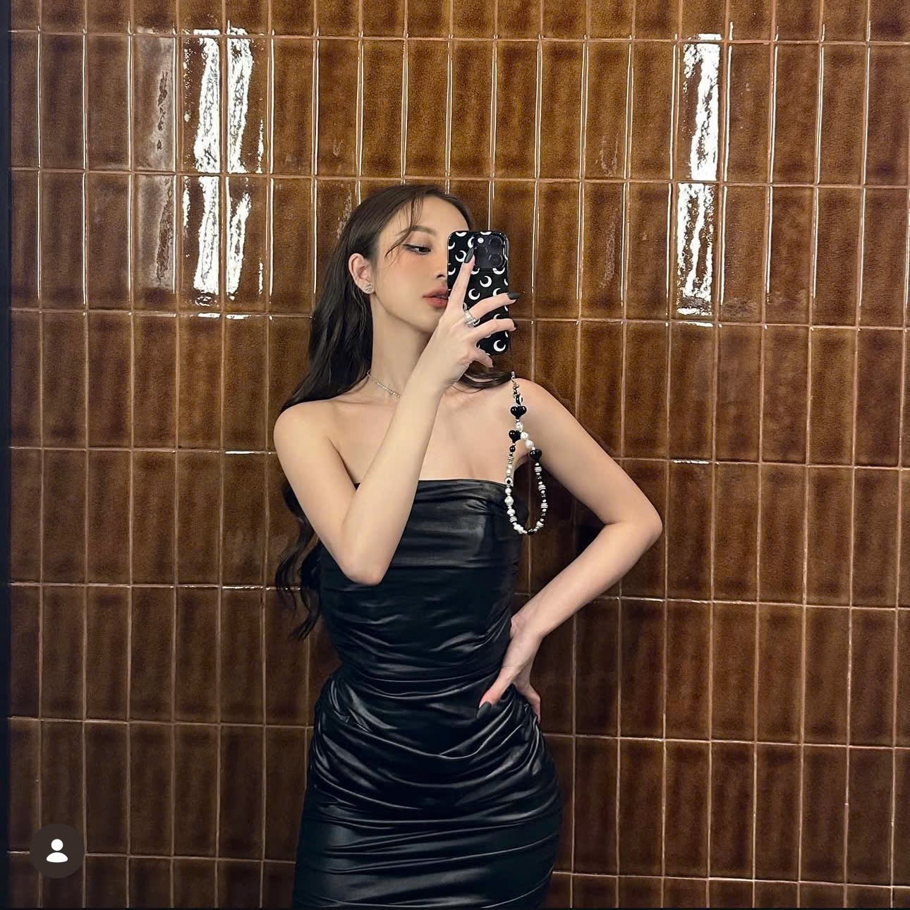 Đầm thương hiệu Must Have