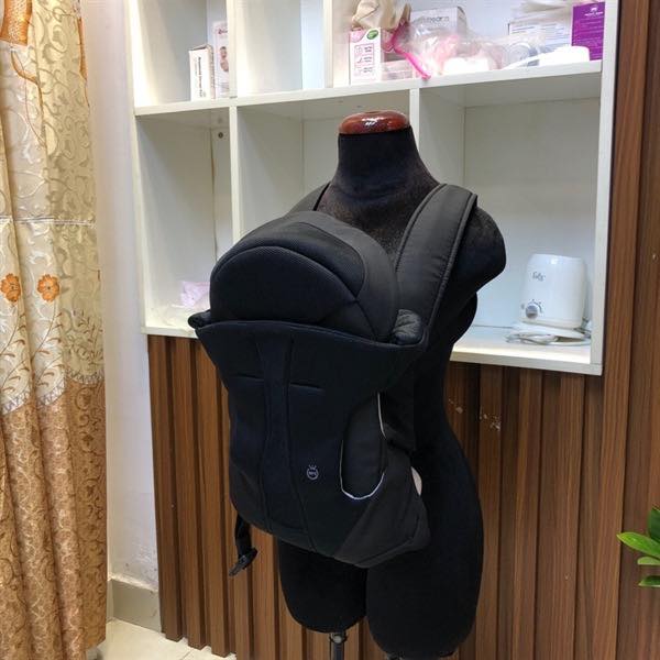 Địu Combi Nina 4 Cách