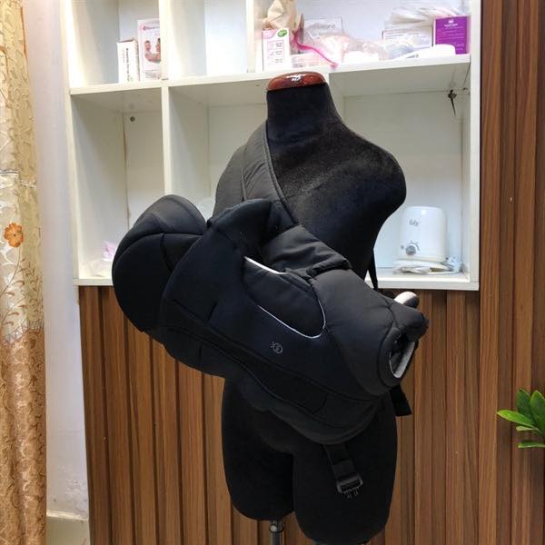 Địu Combi Nina 4 Cách