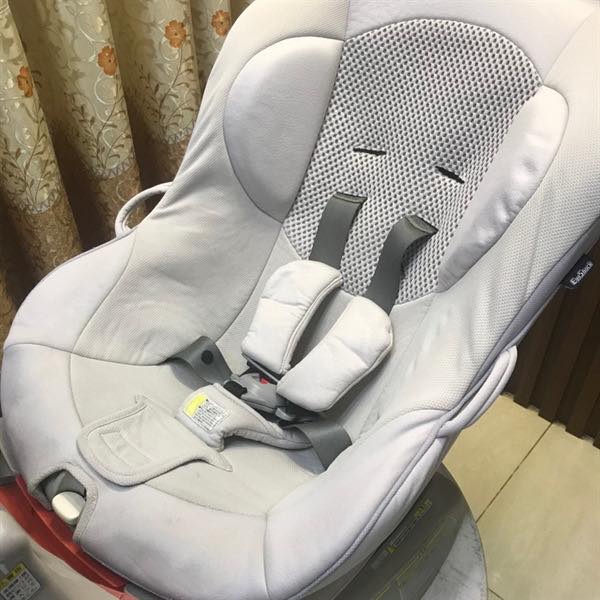 Ghế ngồi ô tô cao cấp Combi Zeus Turn xoay 360