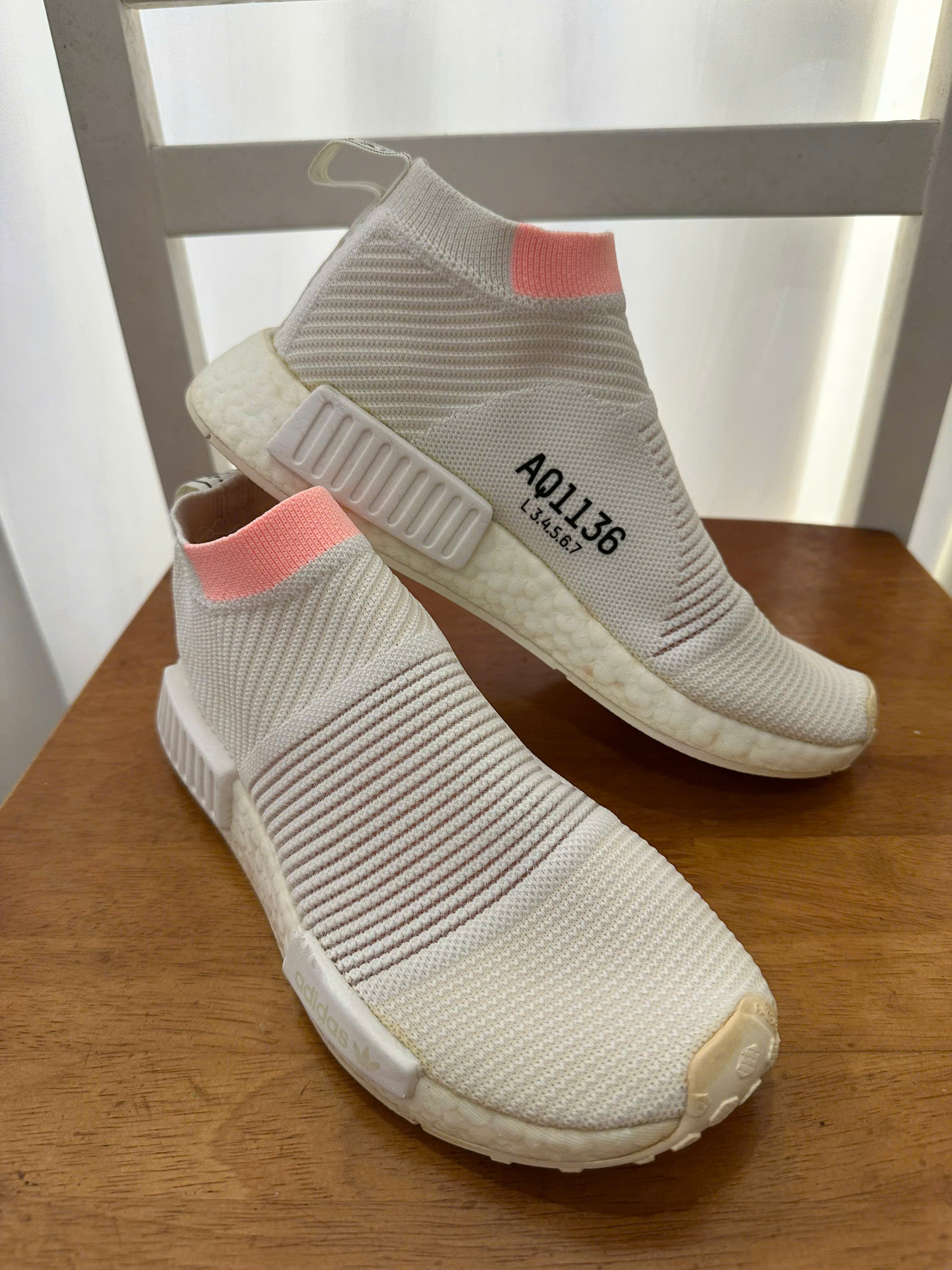Giày NMD Thương Hiệu Adidas