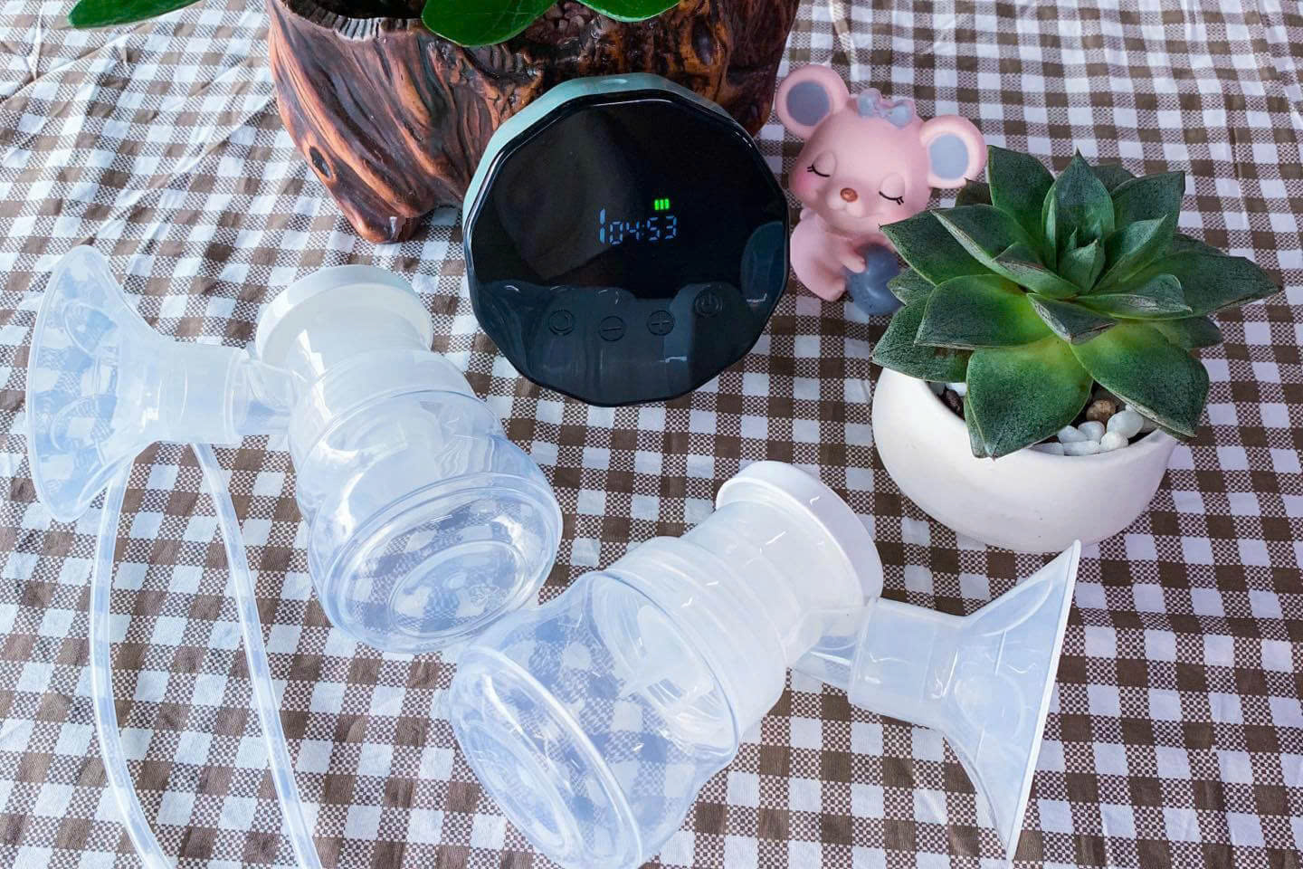 Máy hút sữa điện đôi Rozabi Basic Plus (có pin sạc)