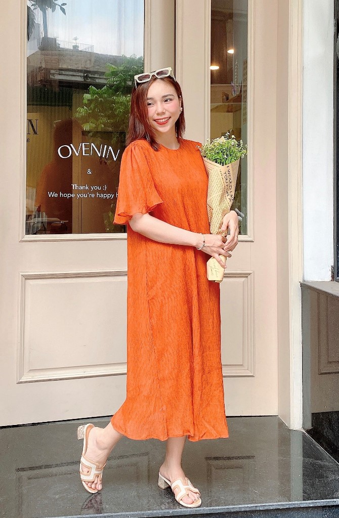 Đầm cam tay ngắn thun xếp ly