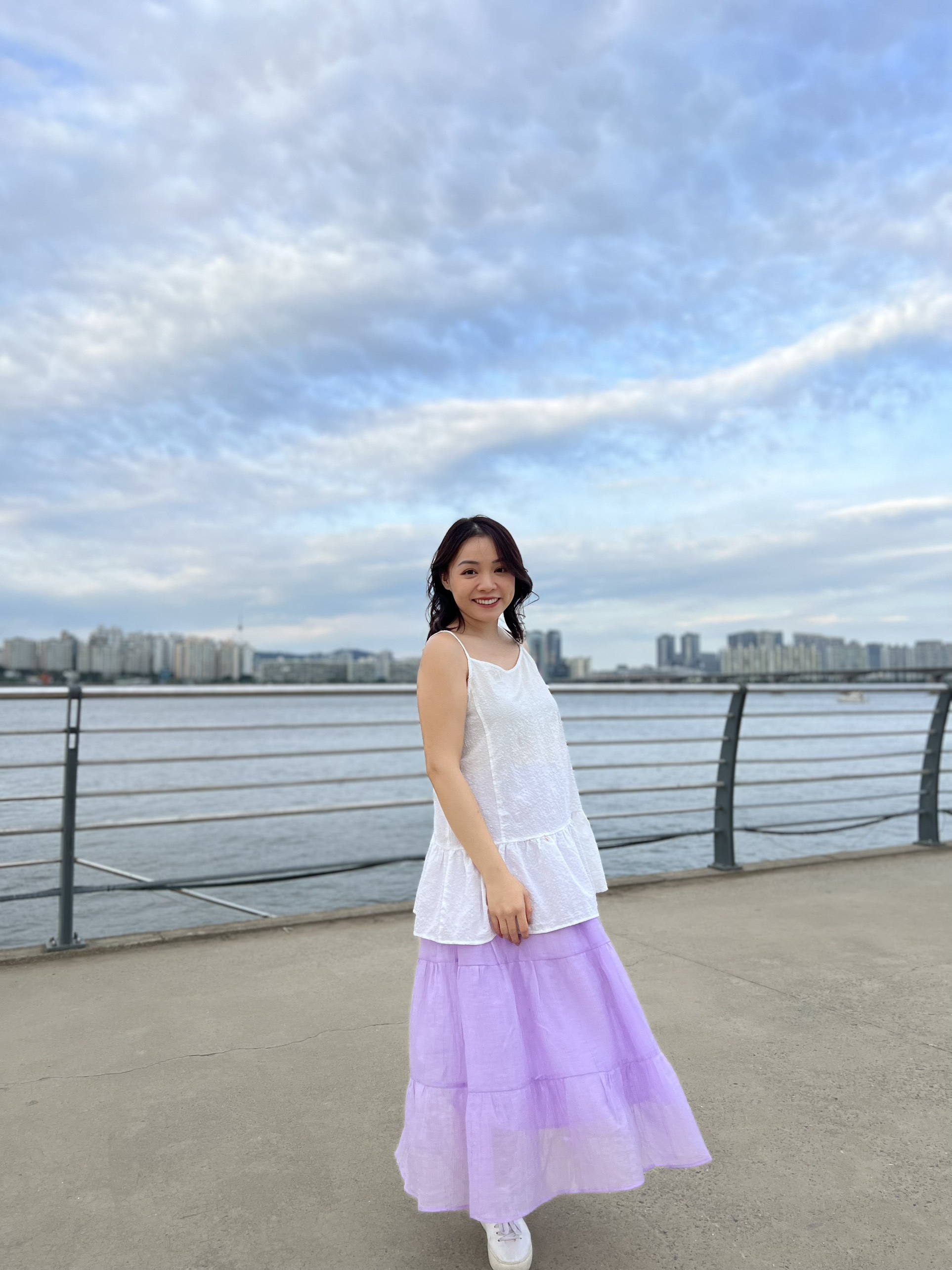 Áo 2 dây form xòe có dây rút vai thương hiệu MAGENTA