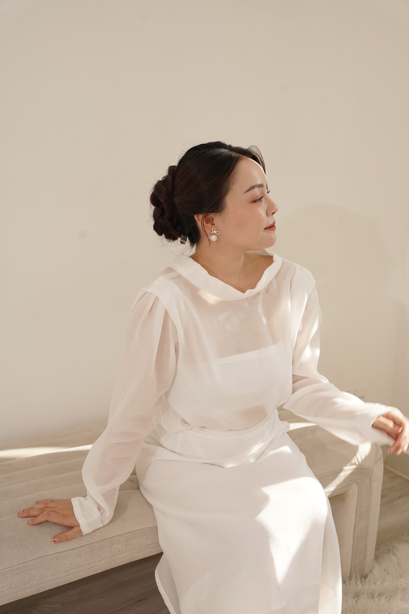 Set áo tay dài + chân váy thương hiệu OM design
