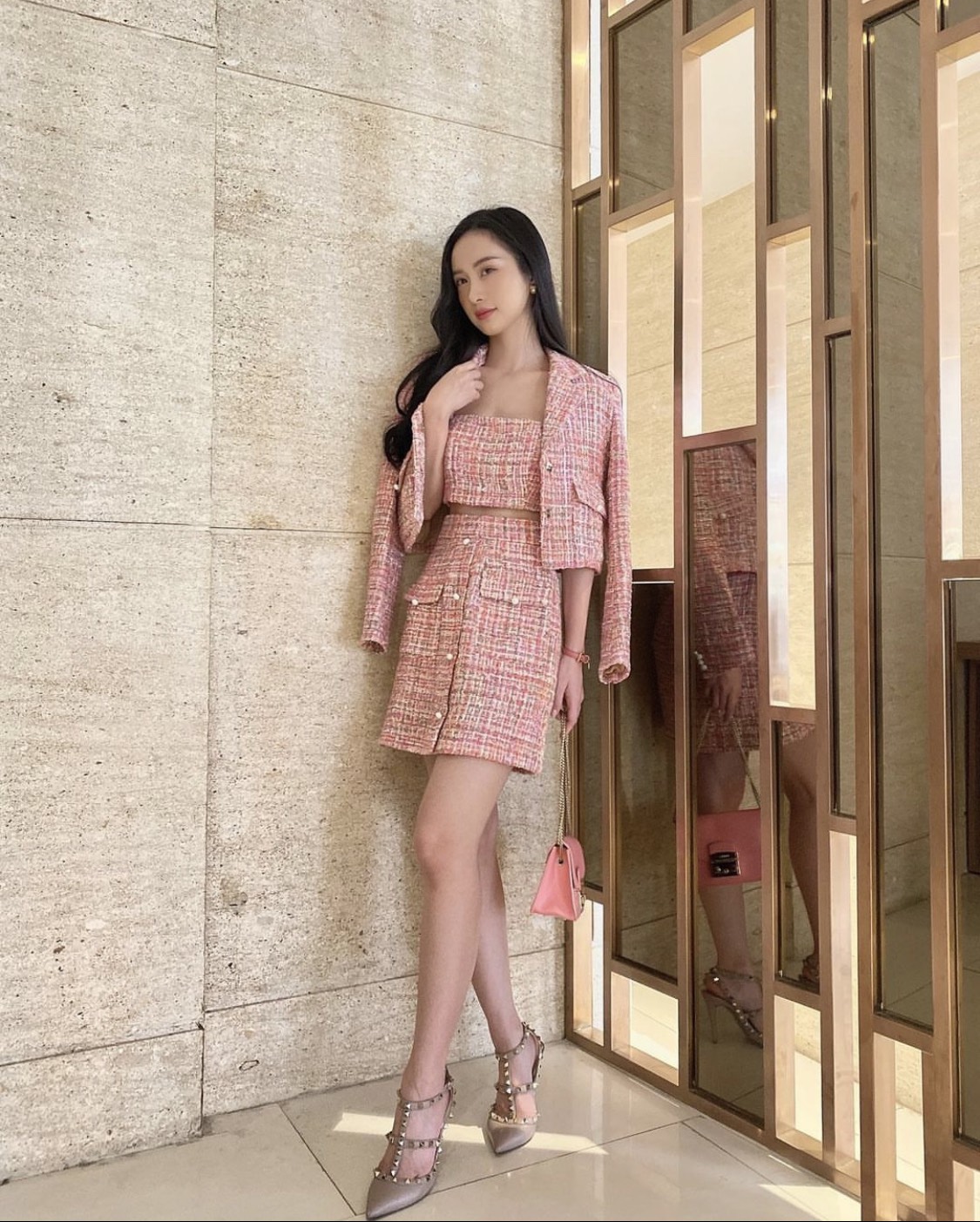Set đồ áo, váy và vest vải tweed của thương hiệu Hương Boutique