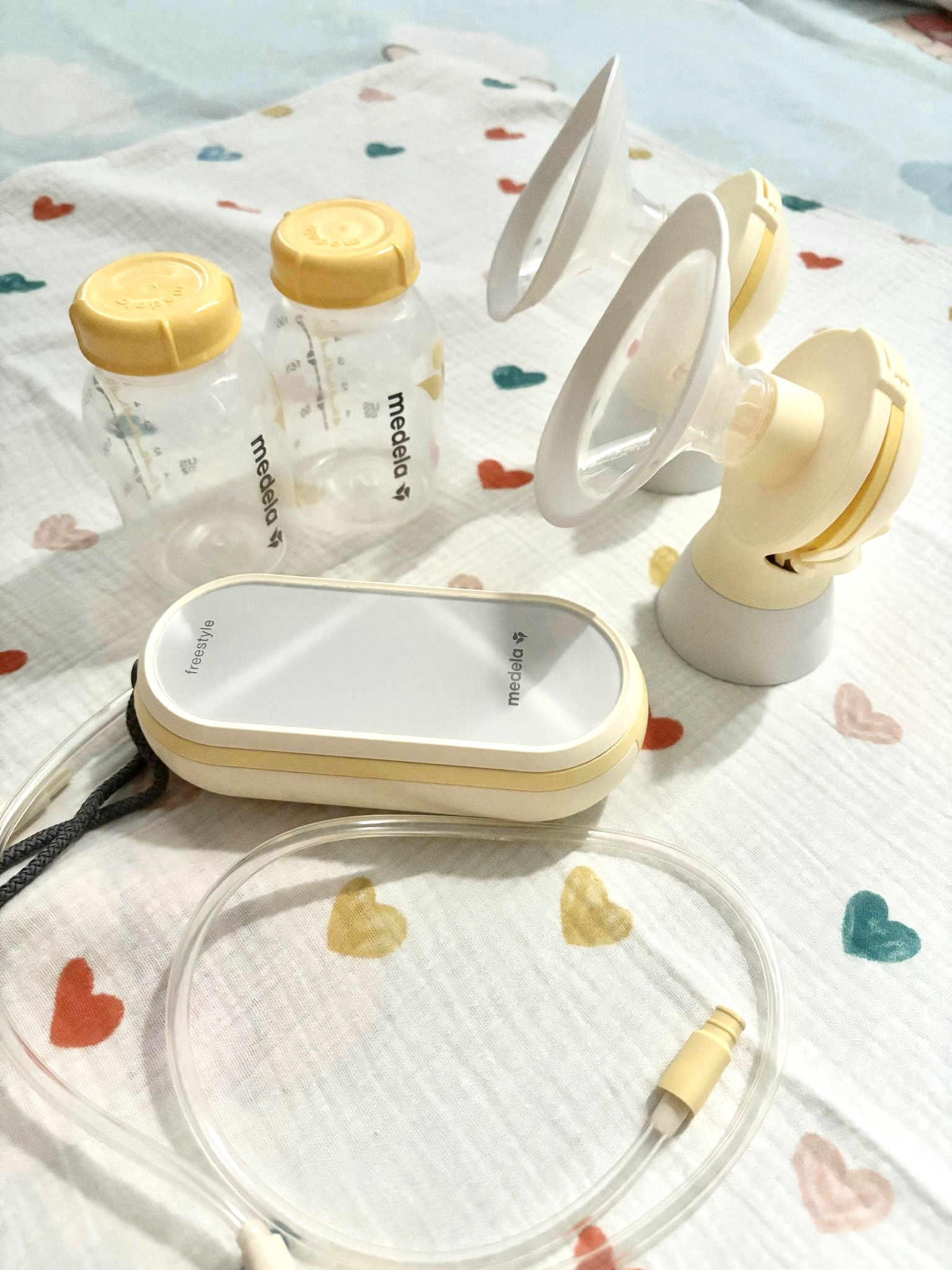 Máy hút sữa đôi MÁY HÚT SỮA MEDELA FREESTYLE FLEX