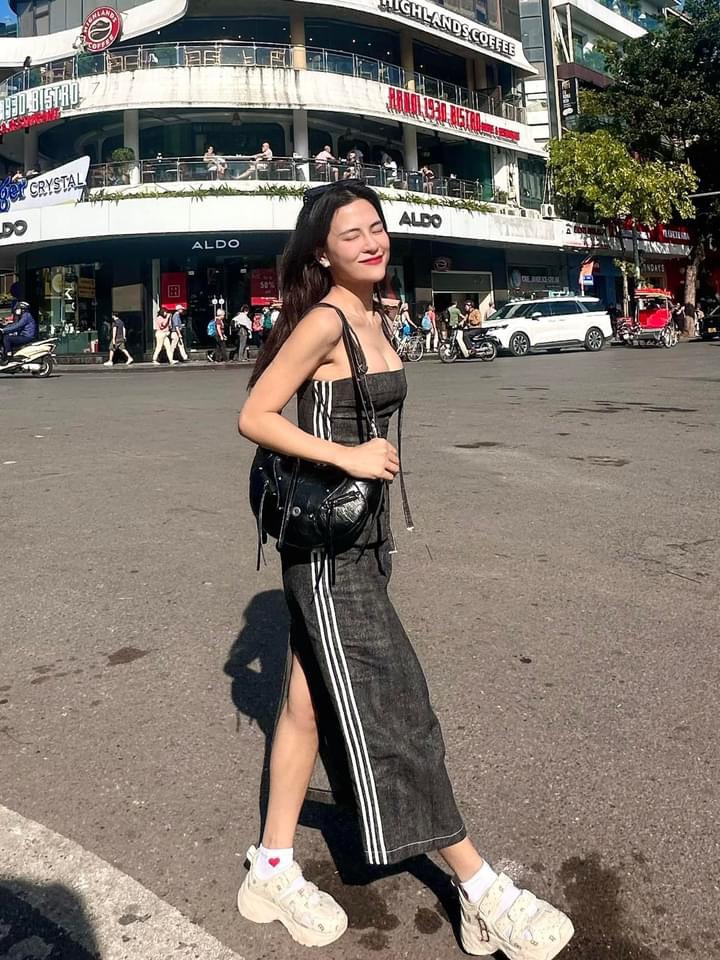 Đầm jean thương hiệu RECHIC