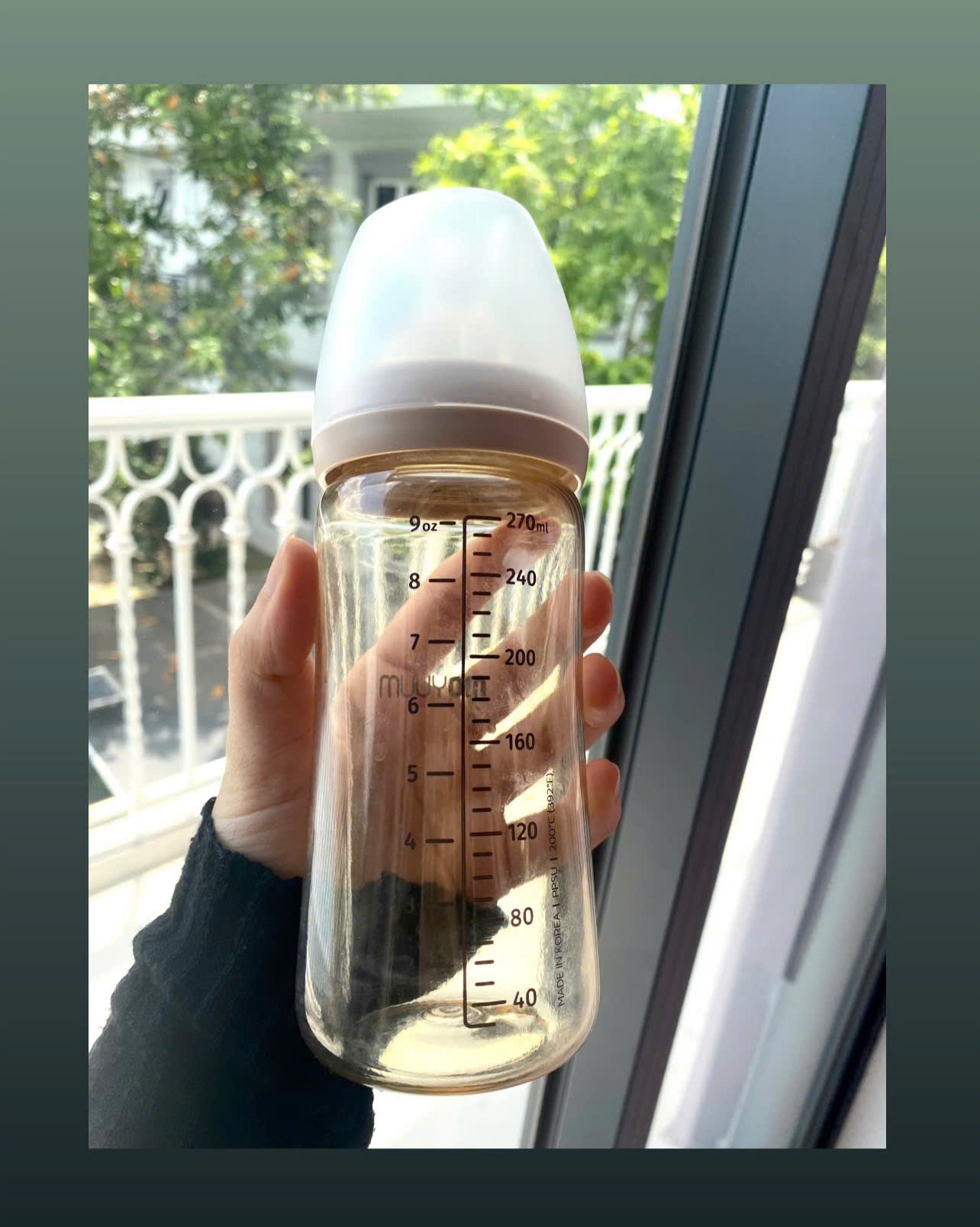 Bình sữa Moyuum PPSU 270ml (Beige)