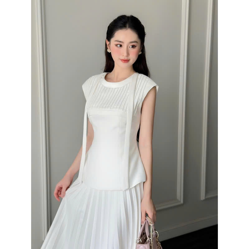 Set áo và chân váy xếp ly thương hiệu Lagom