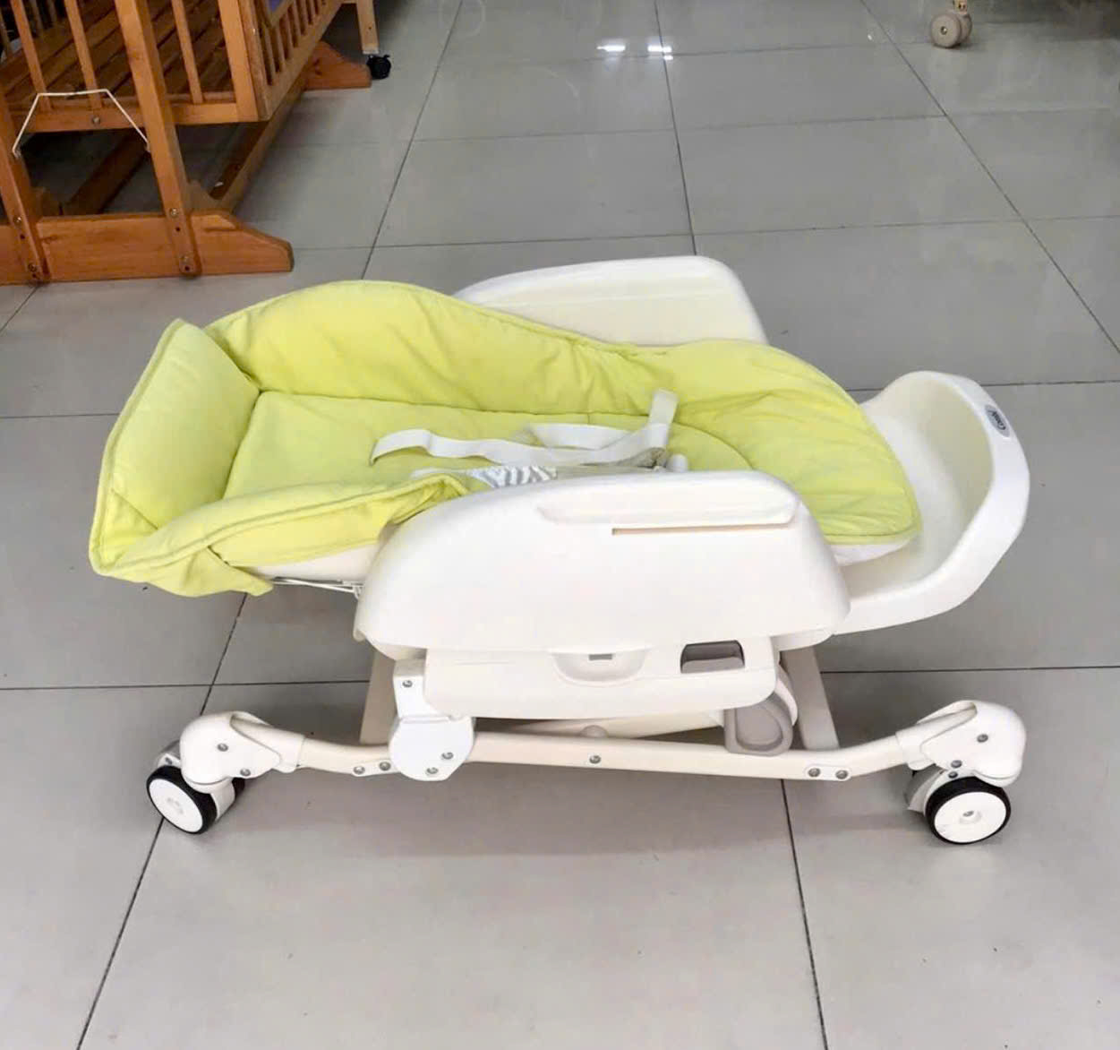 Ghế nôi đa năng Rishena màu Xanh Combi