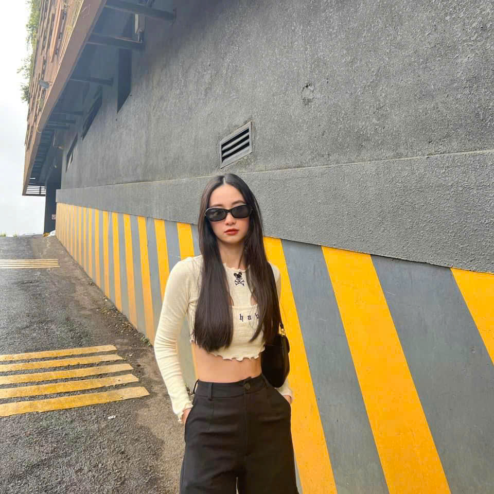 Quần kaki cá tính