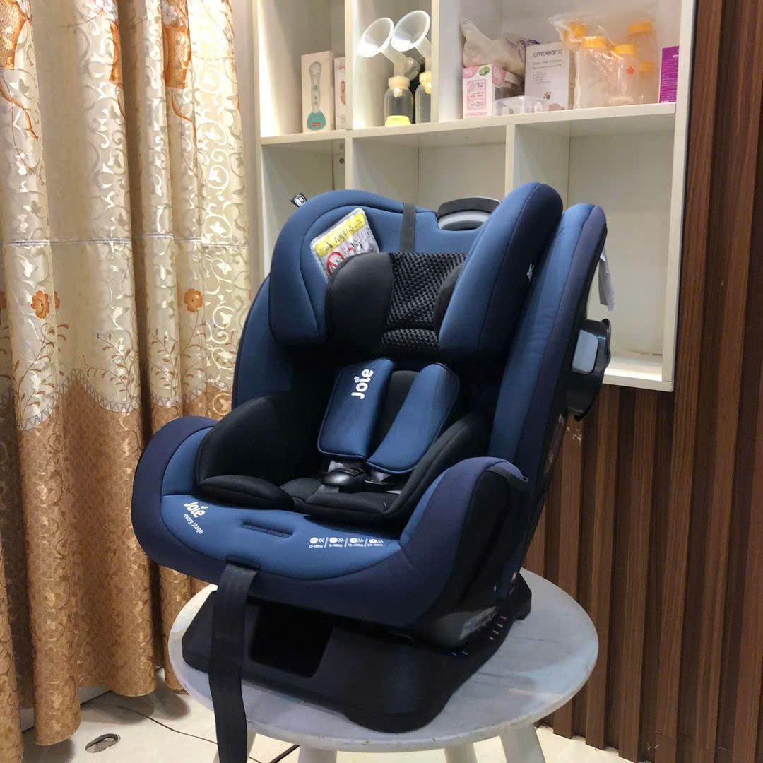 Ghế ngồi ô tô Joie Every Stage