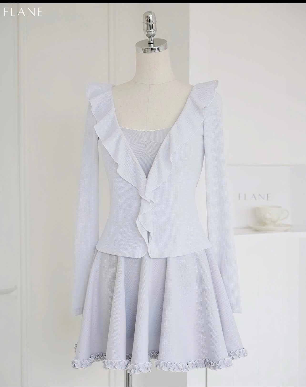 SET ĐẦM + ÁO KHOÁC THƯƠNG HIỆU FLANE