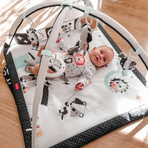 Thảm chơi Tiny Love đen và trắng kích thích vị giác (có nhạc)