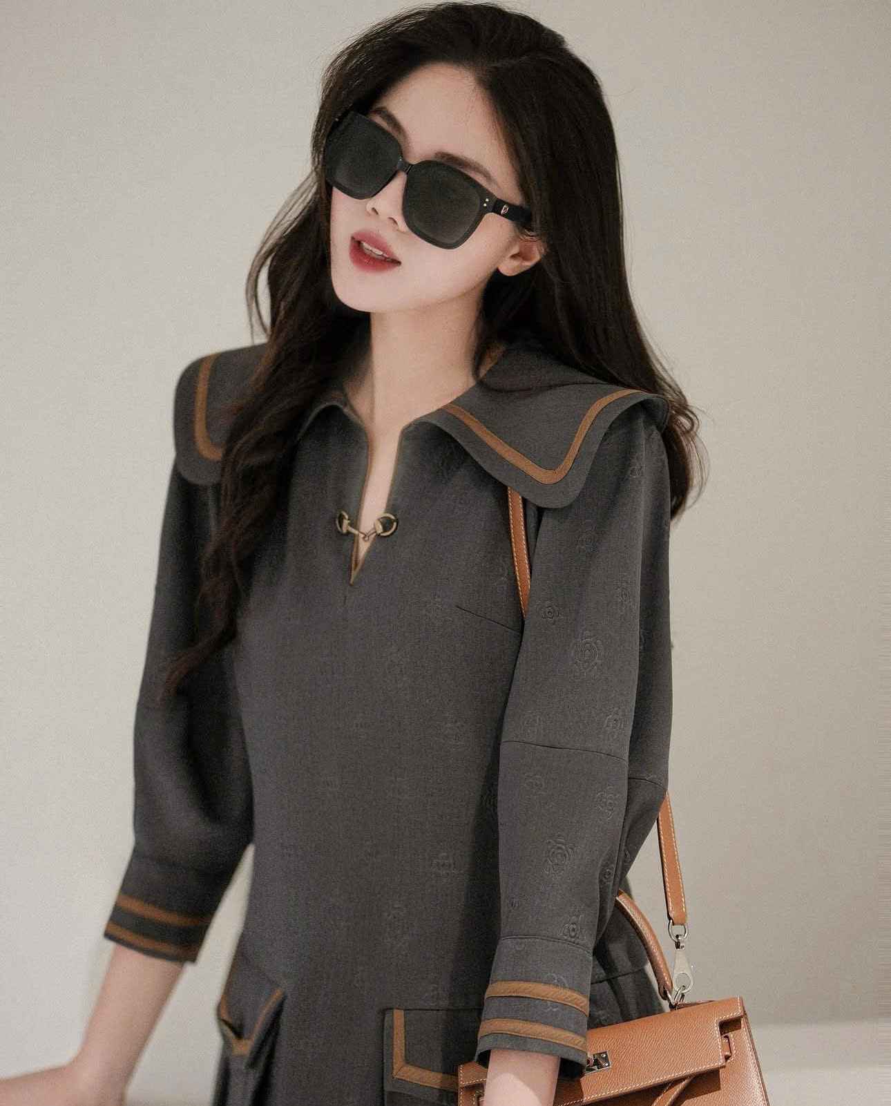 Váy Silas Dập Nổi Hoa 3D Lót Lụa (mẫu mới) thương hiệu H'allure