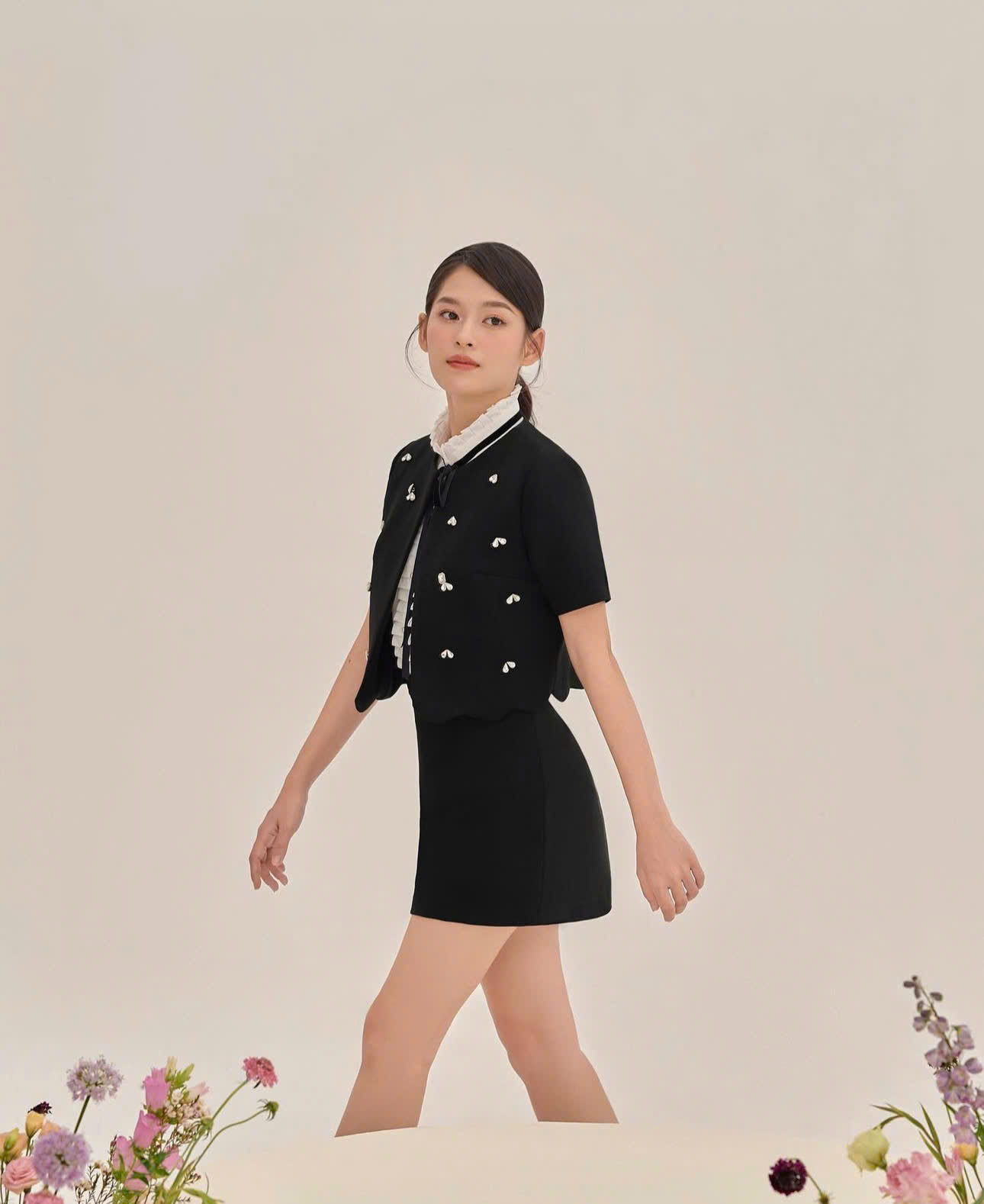 Áo Khoác Croptop Đính Đá Thương Hiệu JOIE DES ROSES