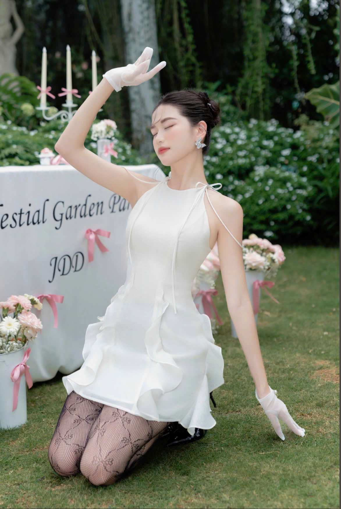 Đầm Cổ Yếm Thương Hiệu JM Design