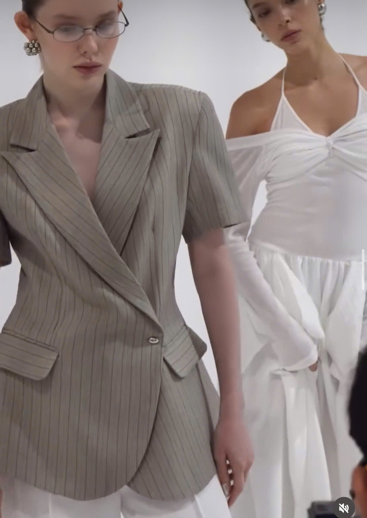 Áo Blazer Thương Hiệu TRIO JI