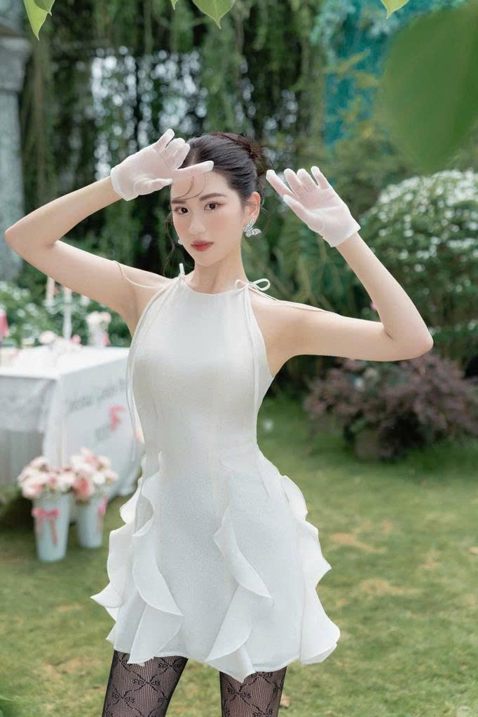 Đầm Cổ Yếm Thương Hiệu JM Design
