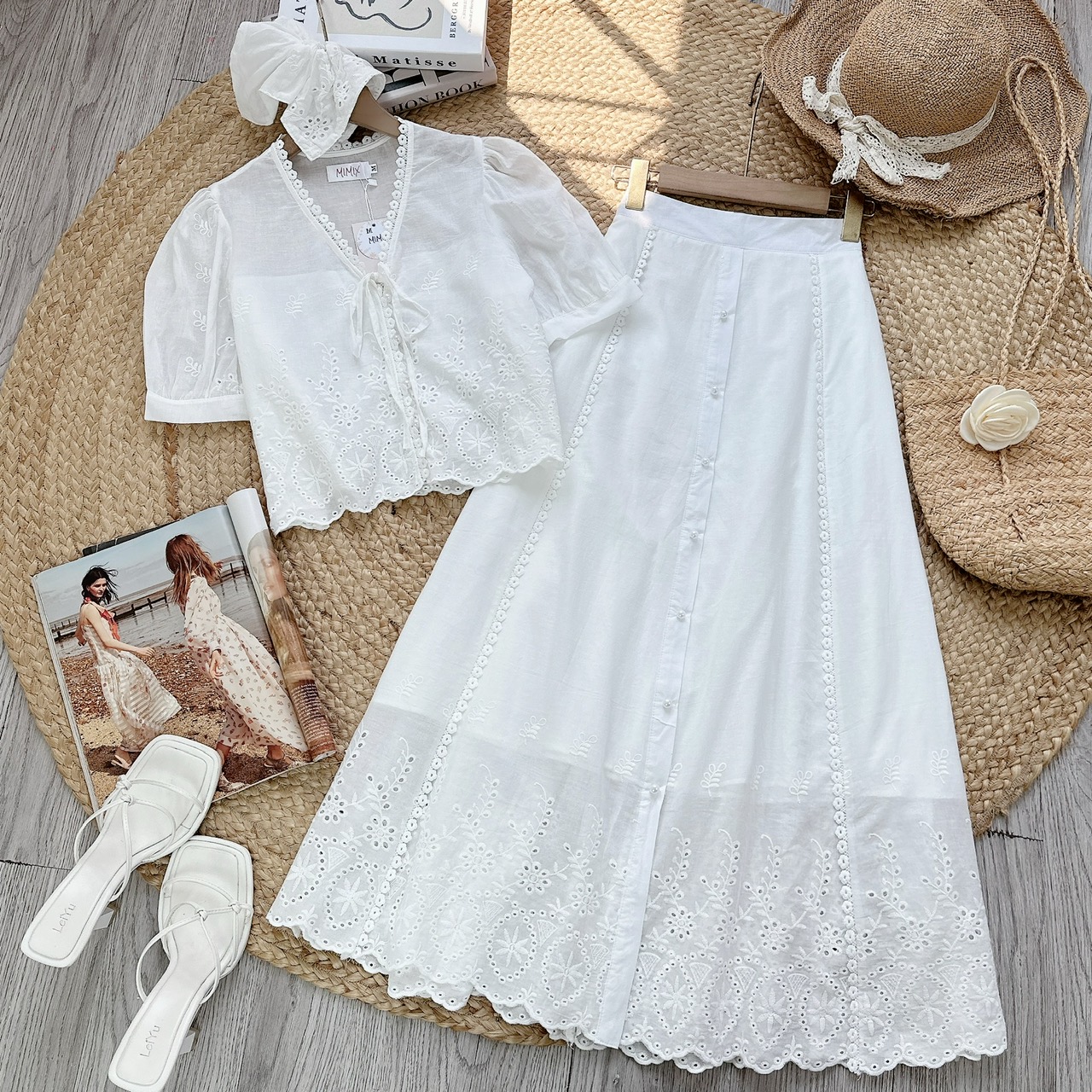 Set Váy Nữ Áo Nơ Mix Chân Váy Viền Ren Dọc Chất Boi Thêu Đi Du Lịch MIMIX - FM7