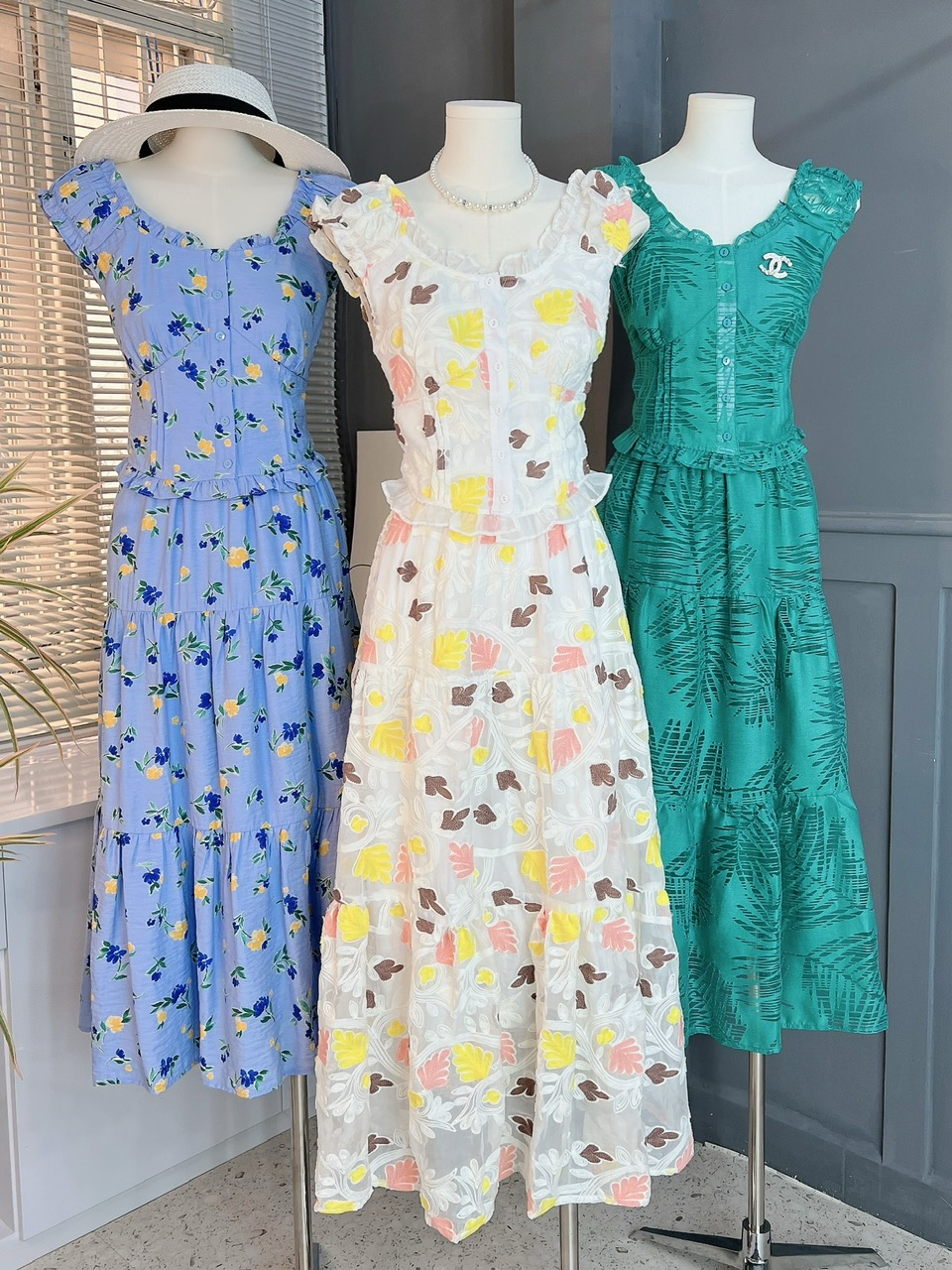 Set Váy Nữ Áo Lưng Bo Thun Mix Chân Váy Hoa Dáng Dài Chất Linen Ướt Đi Biển MIMIX - EW8