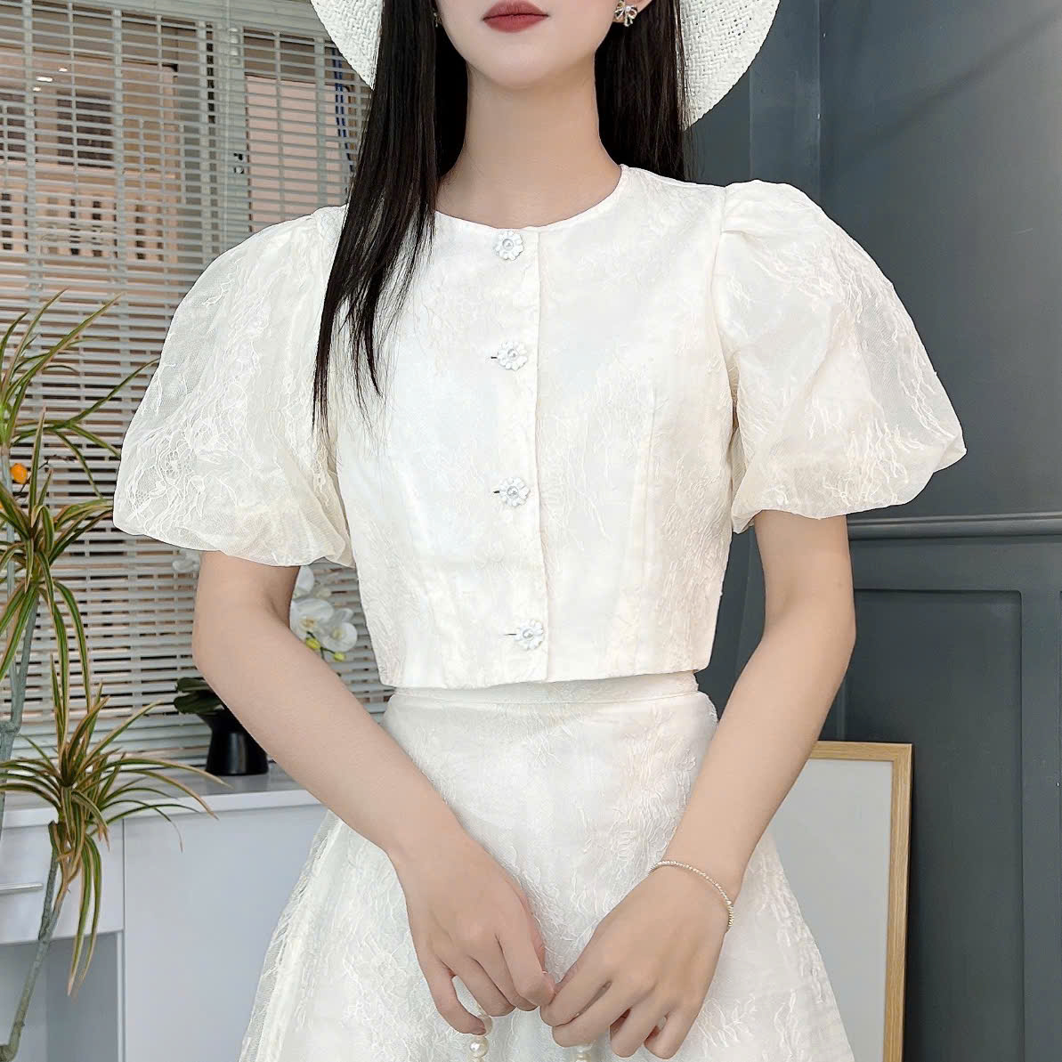 Set Váy Ren Áo Cổ Tròn Nút Hoa Mix Chân Váy Xòe Chất Ren Ép Tapfa Đi Tiệc Đi Làm MIMIX - FC2