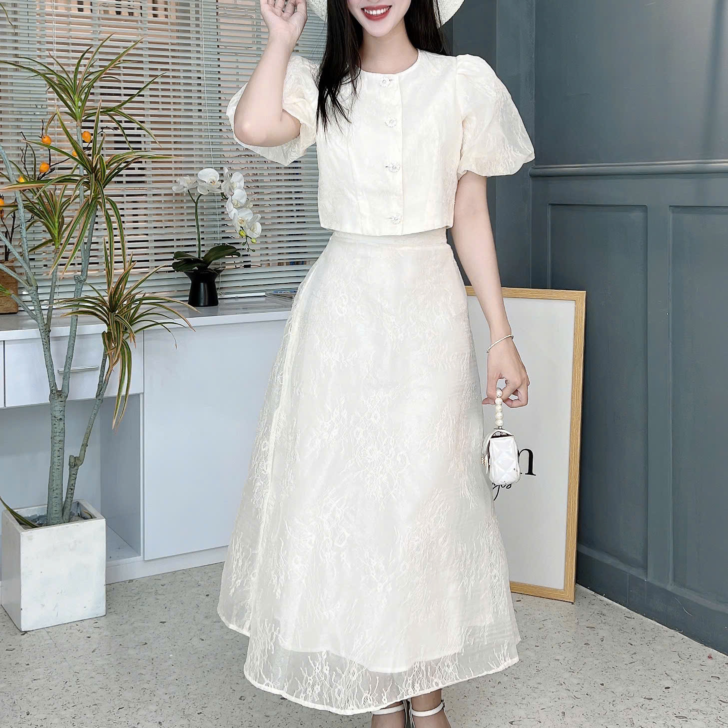 Set Váy Ren Áo Cổ Tròn Nút Hoa Mix Chân Váy Xòe Chất Ren Ép Tapfa Đi Tiệc Đi Làm MIMIX - FC2