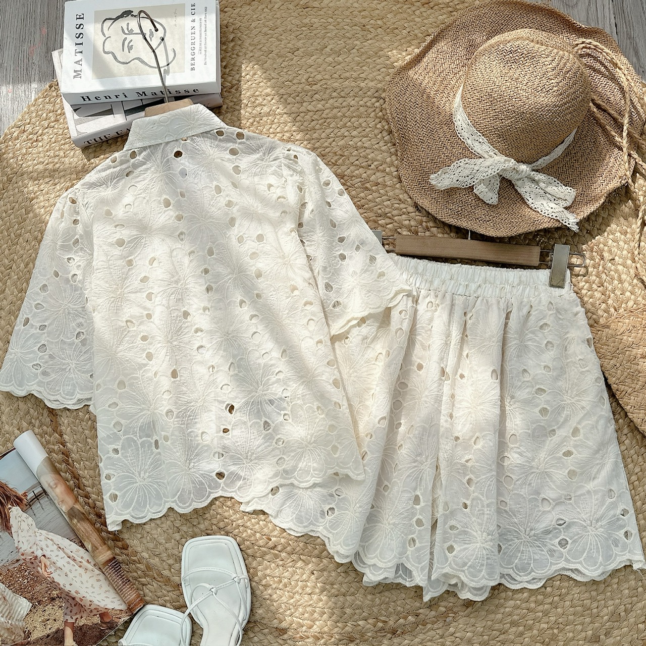 Set Short Áo Sơ Mi Thêu Hoa Chất Tơ Thêu Đi Dạo Phố MIMIX - FD7