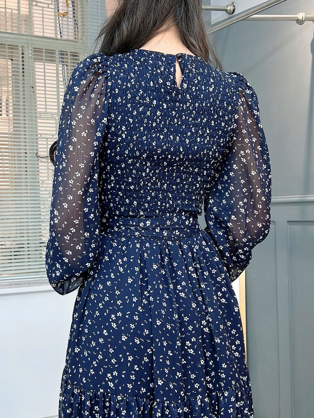 Váy Maxi Hoa Tay Dài Smocking Thân Dáng Dài Chất Tơ Đi Du Lịch MIMIX - FD9