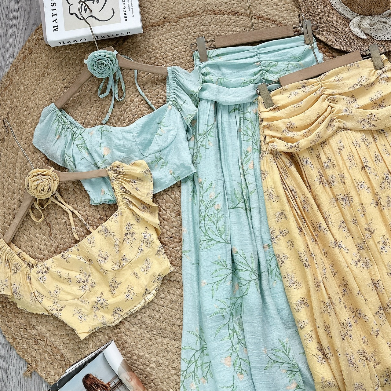 Set Váy Nữ Áo Croptop Tay Tiên Mix Chân Váy Nhún Eo Chất Tơ gân Đi Dạo Phố MIMIX - FF2